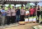 Polsek-Krian-Berikan-Bantuan-Bibit-Jagung-Dan-Pupuk-Untuk-Dukung-Program-Ketahanan-Pangan-Nasional