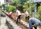 Bhabinkamtibmas-Entalsewu-Polsek-Buduran-Gotong-Royong-Bersama-Warga-Buat-Saluran-Air