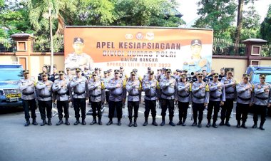 Kadiv-Humas-Tekankan-Beberapa-Hal-Saat-Gelar-Apel-Kesiapsiagaan-Satgas-Humas-Polri-Pengamanan-Nataru