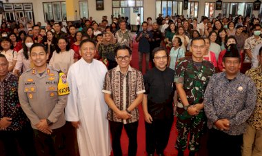 Kapolres-Tulungagung-Bersama-Forkopimda-Pantau-Sejumlah-Gereja,-Pastikan-Ibadah-Malam-Natal-Kondusif