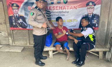 Hari-Bhayangkara-ke-–-78-Polres-Ngawi-Bakti-Kesehatan-Door-to-Door