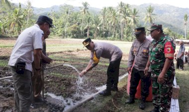 Hari-Bhayangkara-ke-–-78-Polres-Pacitan-Beri-Kado-Sumur-Dalam-Untuk-Warga-Masyarakat