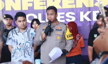Polisi-Tetapkan-Pemilik-Toko-Snack-Sebagai-Tersangka-Kasus-Keracunan-Masal-di-Kediri