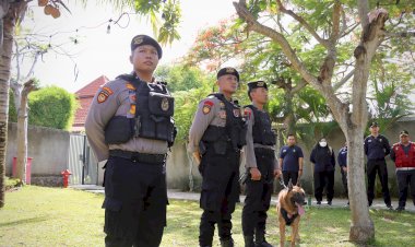 Polresta-Banyuwangi-Siagakan-Ratusan-Personel-Gabungan,-Amankan-Rekapitulasi-Hitung-Suara-Pilkada-2024