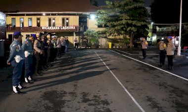 Jelang-Nataru-Polres-Pelabuhan-Tanjungperak-Tingkatkan-Patroli-Gabungan-TNI---Polri