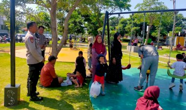 Polisi-Sidoarjo-Patroli-Kamtibmas-Akhir-Pekan-dan-Tempat-Ibadah