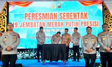 Kapolri-Resmikan-19-Jembatan-Merah-Putih-Presisi-Komitmen-Tindaklanjuti-Arahan-Presiden-Prabowo
