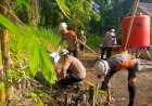 Tim-SAR-Resimen-II-Pas-Pelopor-Normalisasi-Sungai-dan-Dukung-Pembangunan-Huntara-di-Agam