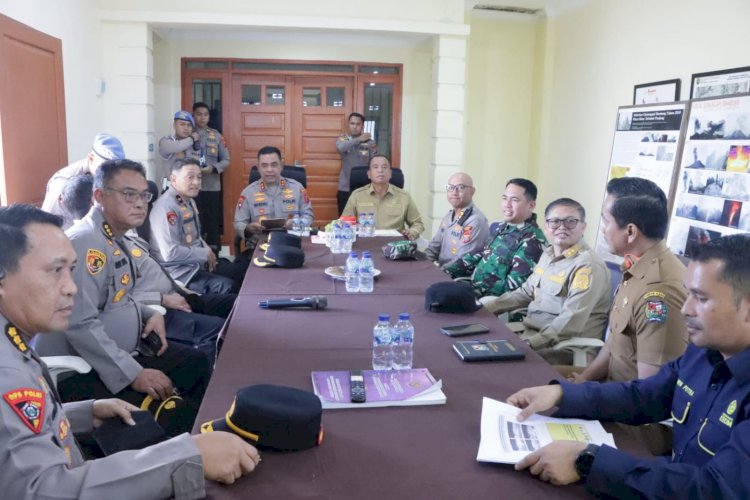 Gunung Sinabung Berstatus Siaga, 176 Personel Polri Dikerahkan untuk Layani dan Lindungi Masyarakat