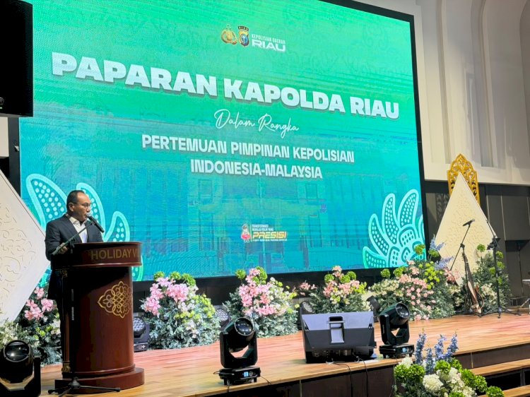Temui Polisi Malaysia, Kapolda Riau Paparkan Gotong Royong Tangani Karhutla